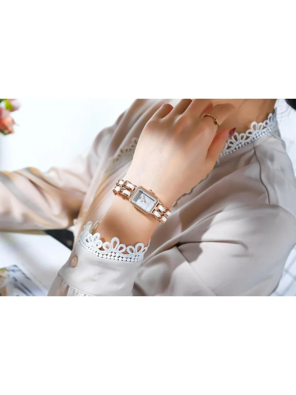 N/A women’s bracelet